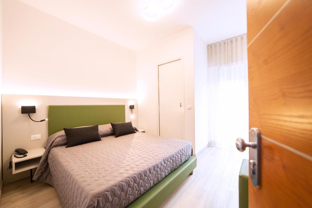Hotel All'Orologio 3 Stelle Superior Caorle Ngoại thất bức ảnh