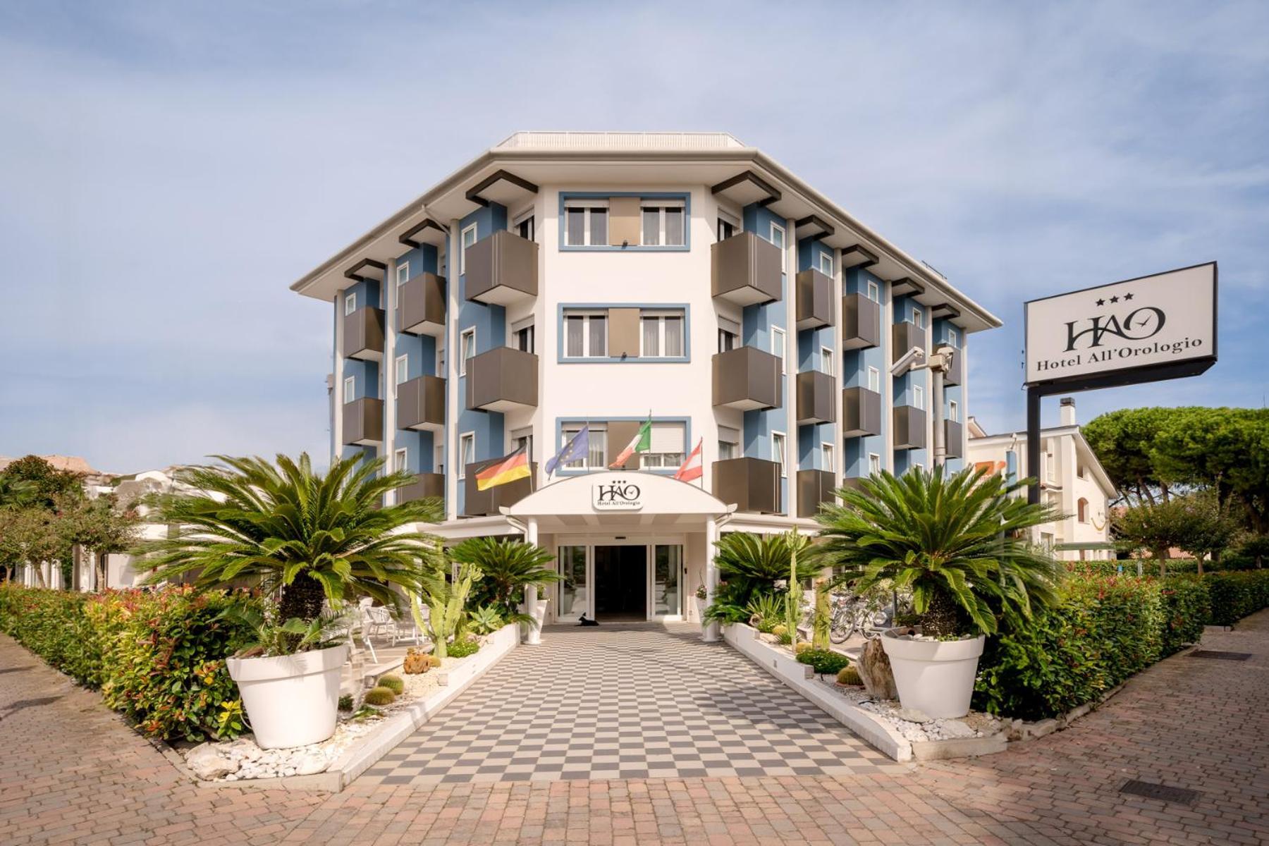 Hotel All'Orologio 3 Stelle Superior Caorle Ngoại thất bức ảnh