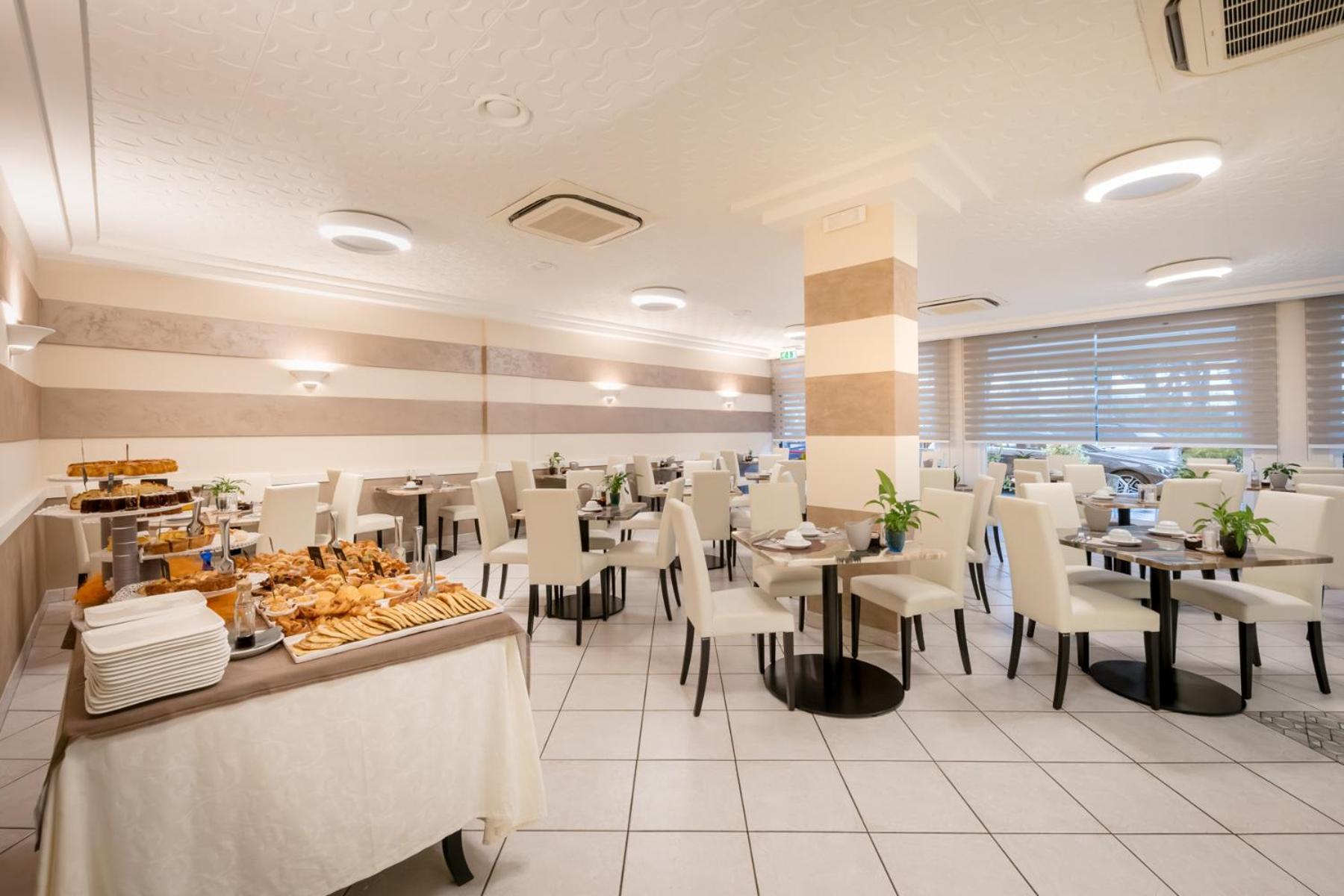 Hotel All'Orologio 3 Stelle Superior Caorle Ngoại thất bức ảnh
