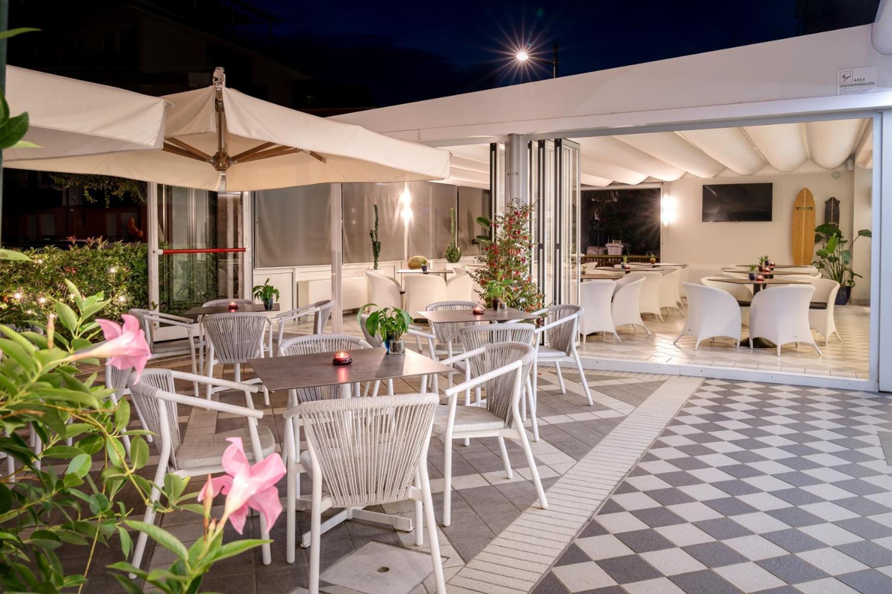 Hotel All'Orologio 3 Stelle Superior Caorle Ngoại thất bức ảnh