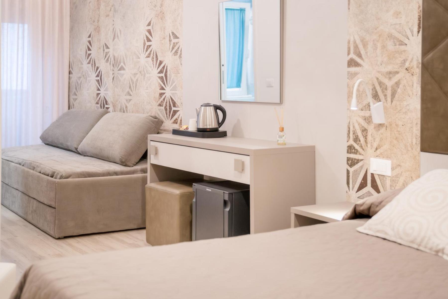 Hotel All'Orologio 3 Stelle Superior Caorle Ngoại thất bức ảnh
